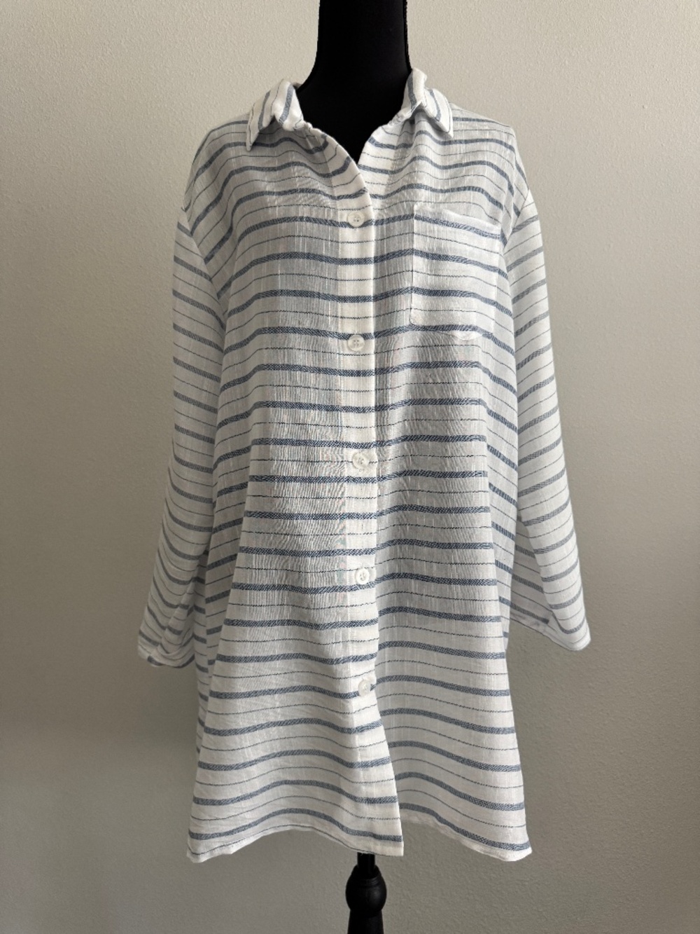 Apt. 9 striped long-sleeve button-down tunic or swim coverup; Sz M